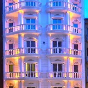 Darkmen 2 Otel